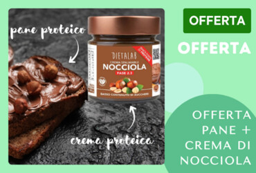 colazione proteica pane per toast proteico con crema di nocciole proteica